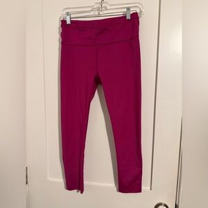 Ladies Athleta Fuchsia Leggings MT Accelerate Capri